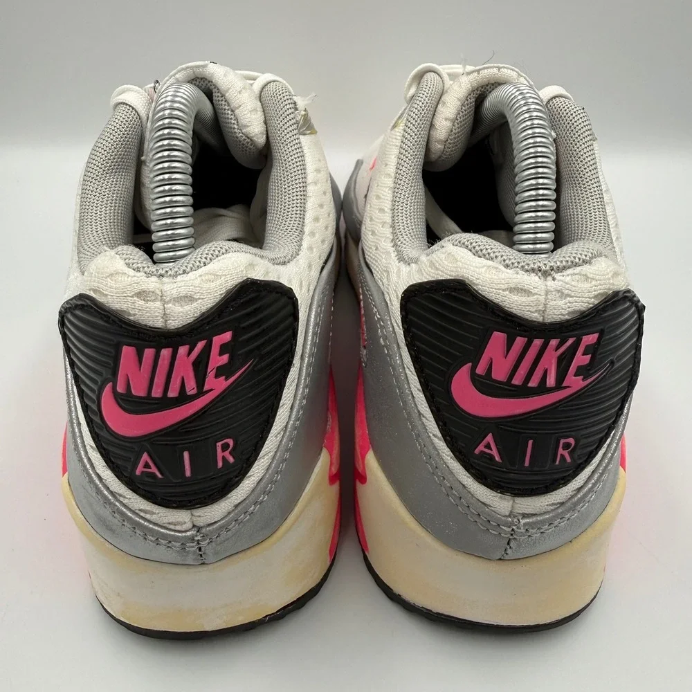 Nike Air Max 90 Women Size 8 Sneakers Hyper Pink Grey White 553564-160